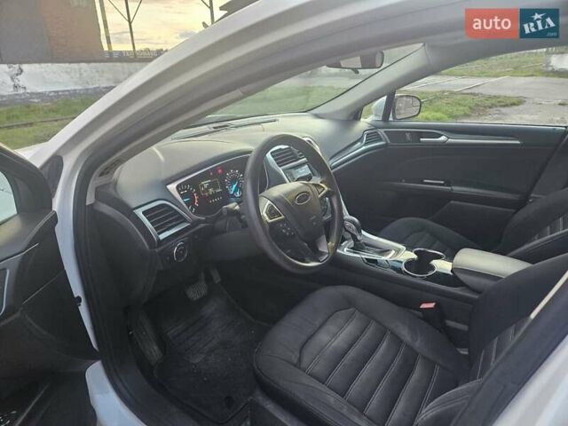 Форд Фьюжн 2013 в Умани на Automoto.ua Белый Форд Фьюжн, объемом двигателя 2.5 л и пробегом 213 тыс. км за 9500 $, фото 1 на Automoto.ua