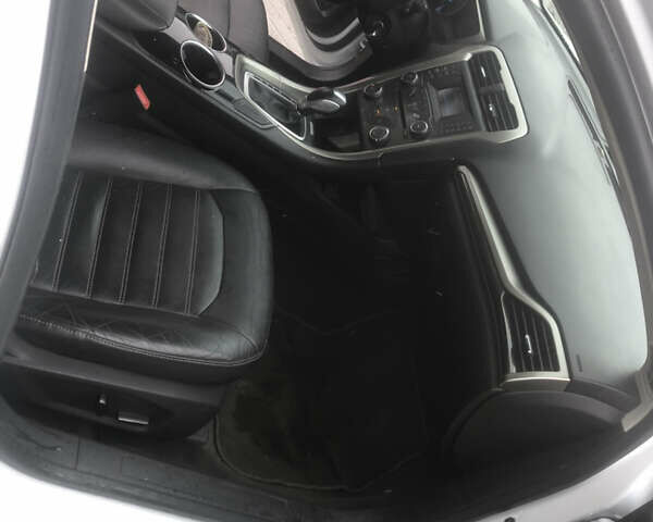 Белый Форд Фьюжн, объемом двигателя 2 л и пробегом 240 тыс. км за 9999 $, фото 10 на Automoto.ua