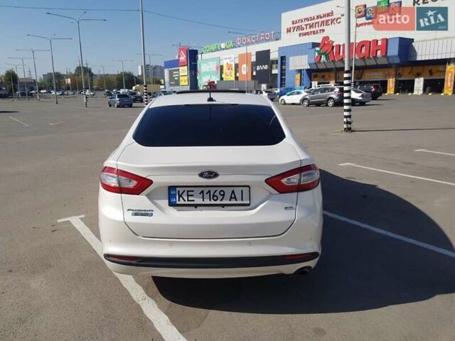 Білий Форд Фьюжен, об'ємом двигуна 2 л та пробігом 190 тис. км за 9900 $, фото 5 на Automoto.ua