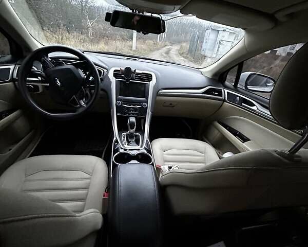 Белый Форд Фьюжн, объемом двигателя 2 л и пробегом 199 тыс. км за 13000 $, фото 8 на Automoto.ua