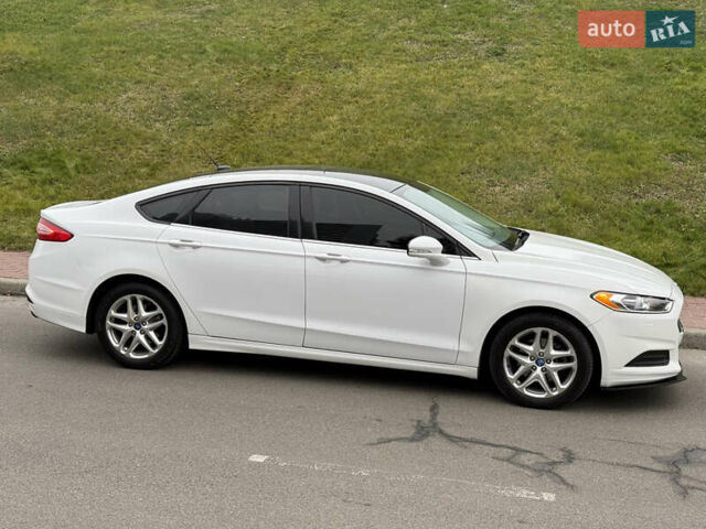 Білий Форд Фьюжен, об'ємом двигуна 2.5 л та пробігом 173 тис. км за 8300 $, фото 22 на Automoto.ua