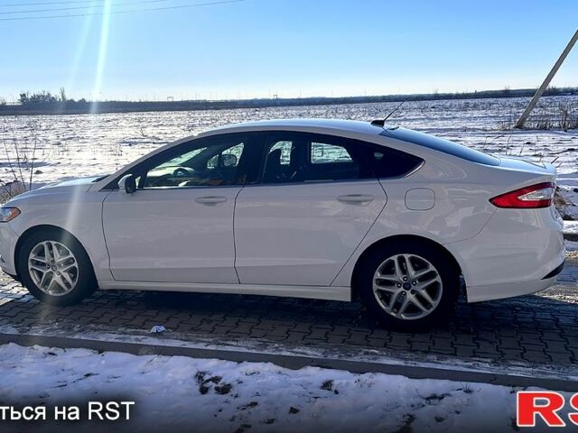 Форд Фьюжн 2013 в Полтаве на Automoto.ua Белый Форд Фьюжн, объемом двигателя 2.5 л и пробегом 198 тыс. км за 9000 $, фото 5 на Automoto.ua