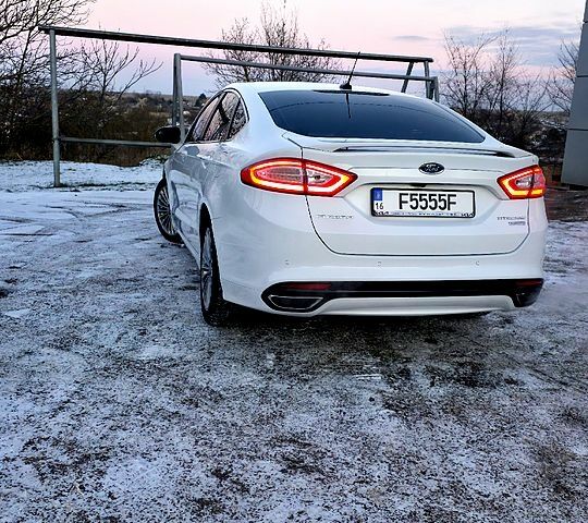 Белый Форд Фьюжн, объемом двигателя 2 л и пробегом 26000 тыс. км за 11900 $, фото 5 на Automoto.ua