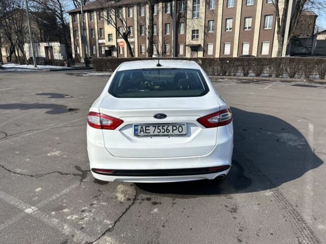 Белый Форд Фьюжн, объемом двигателя 2.5 л и пробегом 101 тыс. км за 10000 $, фото 6 на Automoto.ua