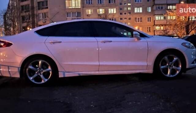 Білий Форд Фьюжен, об'ємом двигуна 1.5 л та пробігом 197 тис. км за 9999 $, фото 25 на Automoto.ua
