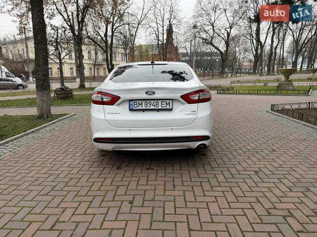 Белый Форд Фьюжн, объемом двигателя 2 л и пробегом 210 тыс. км за 9899 $, фото 6 на Automoto.ua
