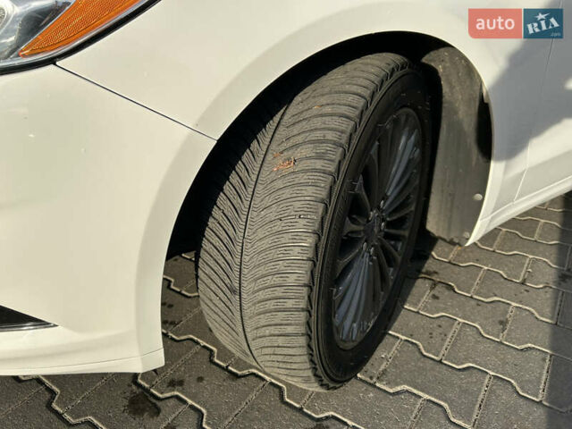 Белый Форд Фьюжн, объемом двигателя 2 л и пробегом 198 тыс. км за 9600 $, фото 23 на Automoto.ua