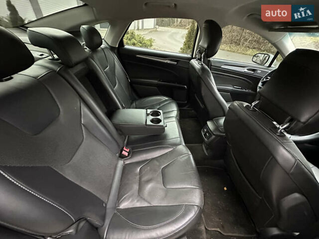 Белый Форд Фьюжн, объемом двигателя 2 л и пробегом 182 тыс. км за 10300 $, фото 16 на Automoto.ua