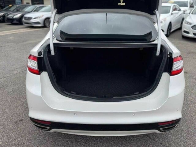 Белый Форд Фьюжн, объемом двигателя 2 л и пробегом 81 тыс. км за 4800 $, фото 6 на Automoto.ua