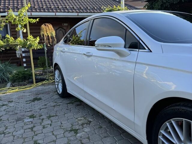 Білий Форд Фьюжен, об'ємом двигуна 2 л та пробігом 300 тис. км за 8700 $, фото 14 на Automoto.ua