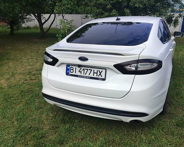 Білий Форд Фьюжен, об'ємом двигуна 2.5 л та пробігом 280 тис. км за 8700 $, фото 9 на Automoto.ua