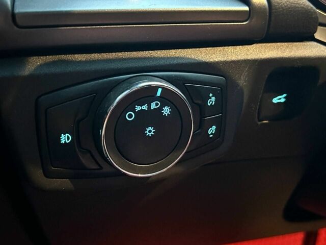 Білий Форд Фьюжен, об'ємом двигуна 2 л та пробігом 183 тис. км за 10500 $, фото 14 на Automoto.ua