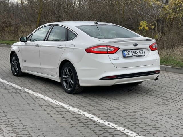 Форд Фьюжн 2014 в Нежине на Automoto.ua Белый Форд Фьюжн, объемом двигателя 2 л и пробегом 266 тыс. км за 11000 $, фото 4 на Automoto.ua