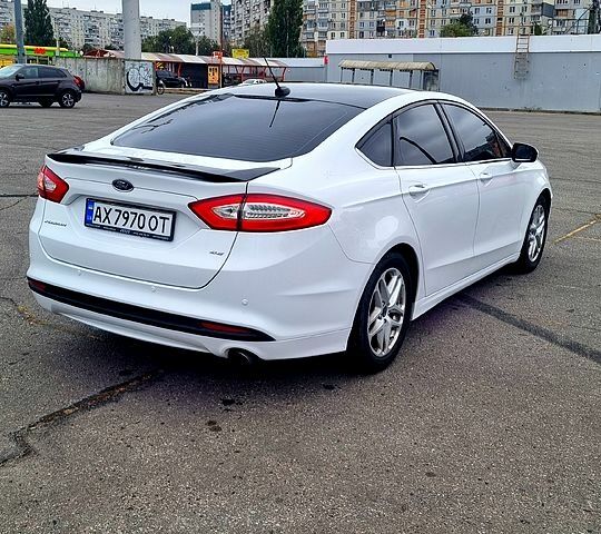 Форд Фьюжен 2014 у Харкові на Automoto.ua Білий Форд Фьюжен, об'ємом двигуна 2.5 л та пробігом 197 тис. км за 10200 $, фото 4 на Automoto.ua