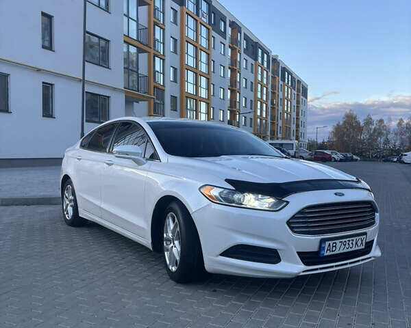 Белый Форд Фьюжн, объемом двигателя 1.5 л и пробегом 300 тыс. км за 7600 $, фото 1 на Automoto.ua