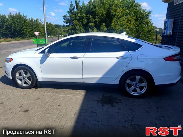 Форд Фьюжен 2014 у Харкові на Automoto.ua Білий Форд Фьюжен, об'ємом двигуна 2.5 л та пробігом 155 тис. км за 10300 $, фото 1 на Automoto.ua