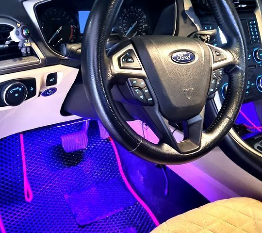 Форд Фьюжен 2014 у Харкові на Automoto.ua Білий Форд Фьюжен, об'ємом двигуна 2.5 л та пробігом 197 тис. км за 10200 $, фото 7 на Automoto.ua