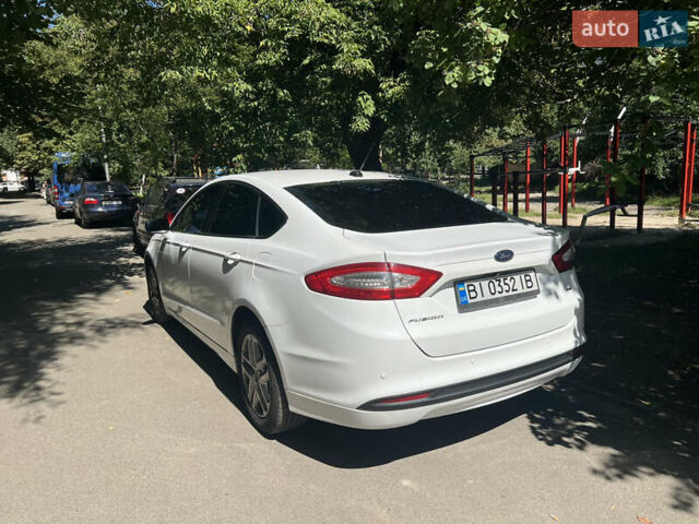 Білий Форд Фьюжен, об'ємом двигуна 2.5 л та пробігом 208 тис. км за 10000 $, фото 12 на Automoto.ua