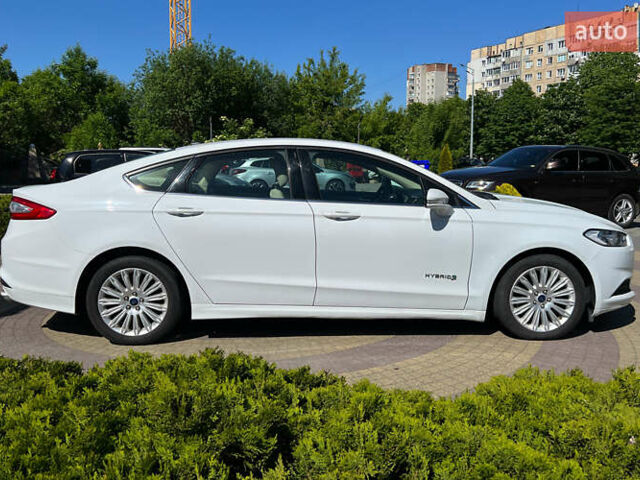 Форд Фьюжн 2014 в Львове на Automoto.ua Белый Форд Фьюжн, объемом двигателя 2 л и пробегом 168 тыс. км за 11999 $, фото 7 на Automoto.ua