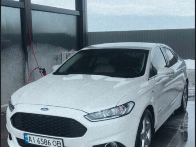 Белый Форд Фьюжн, объемом двигателя 2 л и пробегом 165 тыс. км за 13000 $, фото 2 на Automoto.ua