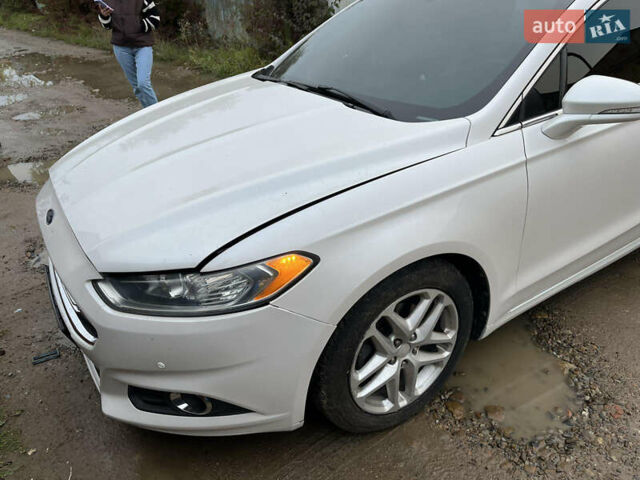 Білий Форд Фьюжен, об'ємом двигуна 2 л та пробігом 290 тис. км за 7500 $, фото 7 на Automoto.ua