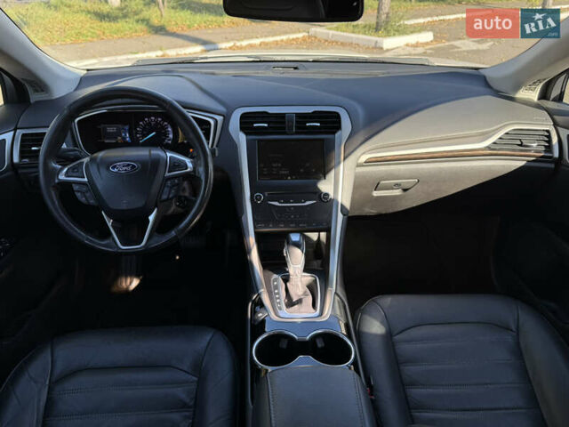 Форд Фьюжен 2014 у Одесі на Automoto.ua Білий Форд Фьюжен, об'ємом двигуна 2 л та пробігом 137 тис. км за 11800 $, фото 30 на Automoto.ua