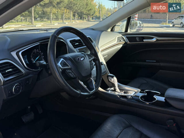 Форд Фьюжен 2014 у Одесі на Automoto.ua Білий Форд Фьюжен, об'ємом двигуна 2 л та пробігом 137 тис. км за 11800 $, фото 16 на Automoto.ua