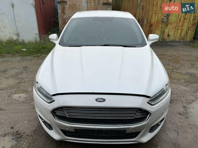 Білий Форд Фьюжен, об'ємом двигуна 2 л та пробігом 290 тис. км за 7500 $, фото 11 на Automoto.ua