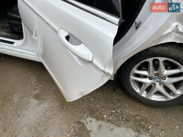 Білий Форд Фьюжен, об'ємом двигуна 2 л та пробігом 290 тис. км за 7500 $, фото 14 на Automoto.ua
