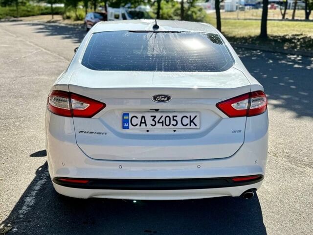 Белый Форд Фьюжн, объемом двигателя 2.5 л и пробегом 149 тыс. км за 10590 $, фото 3 на Automoto.ua