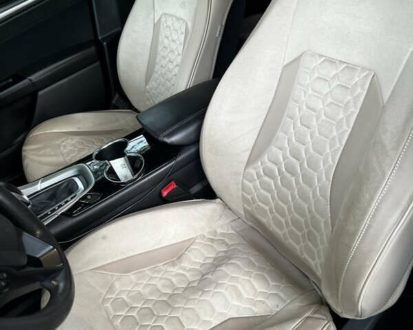 Белый Форд Фьюжн, объемом двигателя 2.5 л и пробегом 270 тыс. км за 8700 $, фото 13 на Automoto.ua