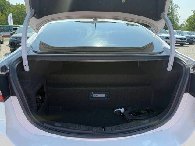 Белый Форд Фьюжн, объемом двигателя 2 л и пробегом 184 тыс. км за 10900 $, фото 19 на Automoto.ua