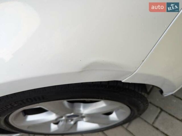 Форд Фьюжен 2014 у Києві на Automoto.ua Білий Форд Фьюжен, об'ємом двигуна 2.5 л та пробігом 211 тис. км за 9500 $, фото 28 на Automoto.ua