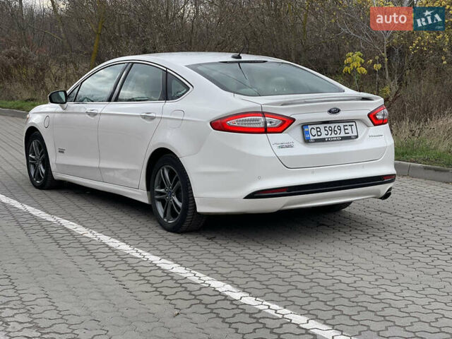 Белый Форд Фьюжн, объемом двигателя 2 л и пробегом 266 тыс. км за 10999 $, фото 4 на Automoto.ua