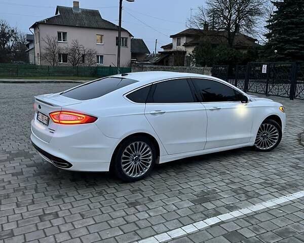 Белый Форд Фьюжн, объемом двигателя 2 л и пробегом 137 тыс. км за 11000 $, фото 4 на Automoto.ua