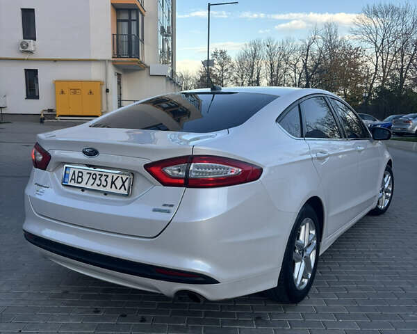 Белый Форд Фьюжн, объемом двигателя 1.5 л и пробегом 300 тыс. км за 7600 $, фото 3 на Automoto.ua