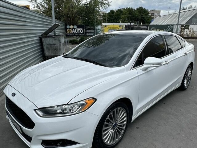 Белый Форд Фьюжн, объемом двигателя 2 л и пробегом 218 тыс. км за 8500 $, фото 1 на Automoto.ua