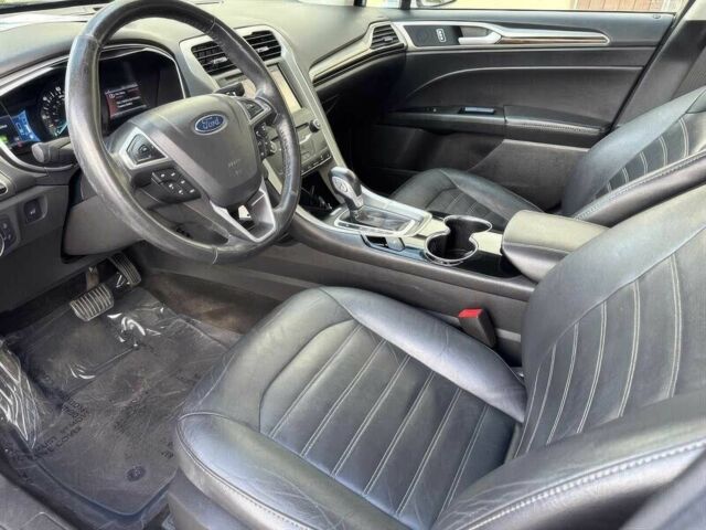 Білий Форд Фьюжен, об'ємом двигуна 2 л та пробігом 88 тис. км за 5900 $, фото 7 на Automoto.ua