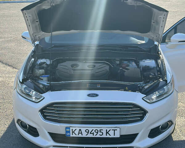 Белый Форд Фьюжн, объемом двигателя 2 л и пробегом 260 тыс. км за 8700 $, фото 8 на Automoto.ua