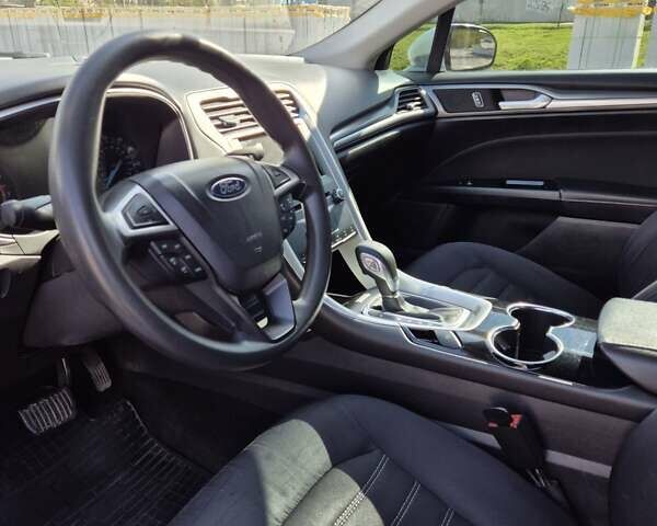 Белый Форд Фьюжн, объемом двигателя 1.5 л и пробегом 184 тыс. км за 10000 $, фото 9 на Automoto.ua