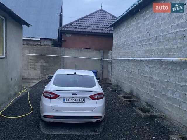 Білий Форд Фьюжен, об'ємом двигуна 2.5 л та пробігом 220 тис. км за 9500 $, фото 6 на Automoto.ua