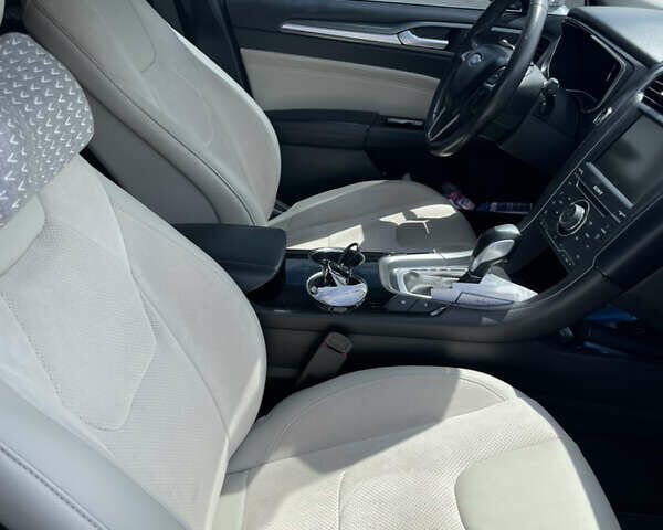 Форд Фьюжн 2014 в Харькове на Automoto.ua Белый Форд Фьюжн, объемом двигателя 2 л и пробегом 113 тыс. км за 14500 $, фото 18 на Automoto.ua