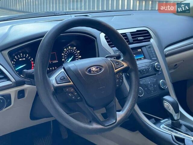 Белый Форд Фьюжн, объемом двигателя 2.5 л и пробегом 178 тыс. км за 7500 $, фото 13 на Automoto.ua