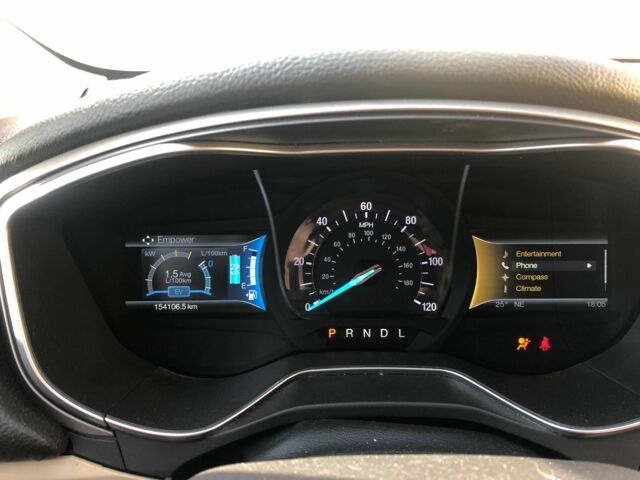 Форд Фьюжн 2014 в Одессе на Automoto.ua Белый Форд Фьюжн, объемом двигателя 2 л и пробегом 168 тыс. км за 12900 $, фото 4 на Automoto.ua