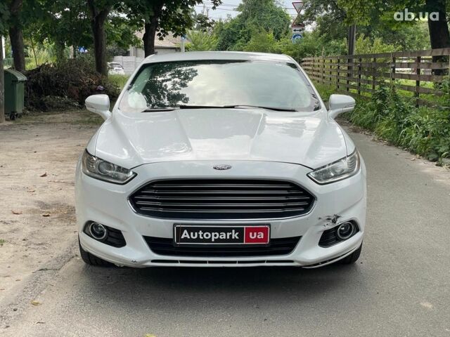 Белый Форд Фьюжн, объемом двигателя 2 л и пробегом 245 тыс. км за 9790 $, фото 1 на Automoto.ua