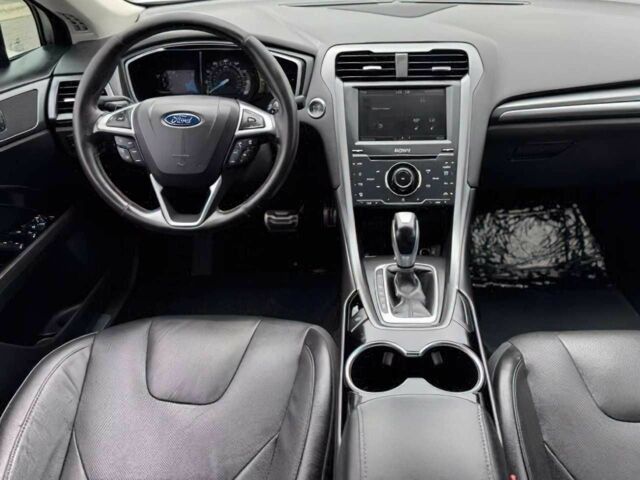 Белый Форд Фьюжн, объемом двигателя 2 л и пробегом 81 тыс. км за 4800 $, фото 10 на Automoto.ua