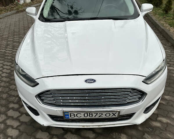 Белый Форд Фьюжн, объемом двигателя 2 л и пробегом 182 тыс. км за 10300 $, фото 7 на Automoto.ua