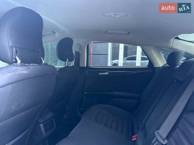 Форд Фьюжн 2014 в Полтаве на Automoto.ua Белый Форд Фьюжн, объемом двигателя 1.5 л и пробегом 275 тыс. км за 8800 $, фото 11 на Automoto.ua