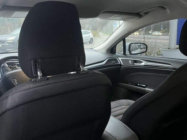 Білий Форд Фьюжен, об'ємом двигуна 2.5 л та пробігом 221 тис. км за 9700 $, фото 5 на Automoto.ua