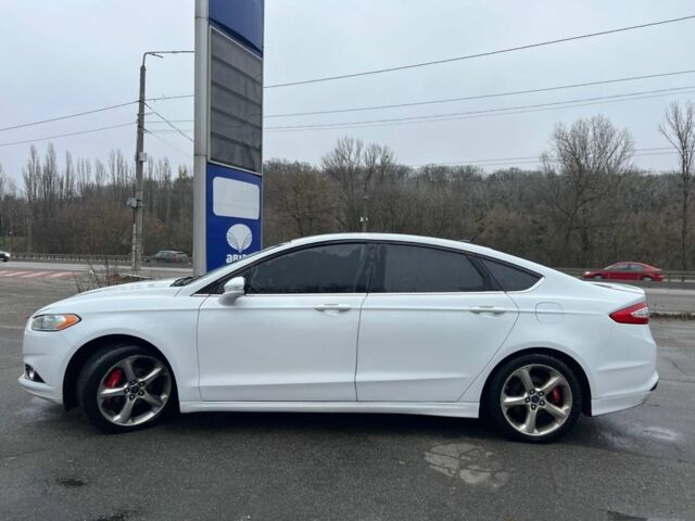 Білий Форд Фьюжен, об'ємом двигуна 2.5 л та пробігом 221 тис. км за 9700 $, фото 2 на Automoto.ua